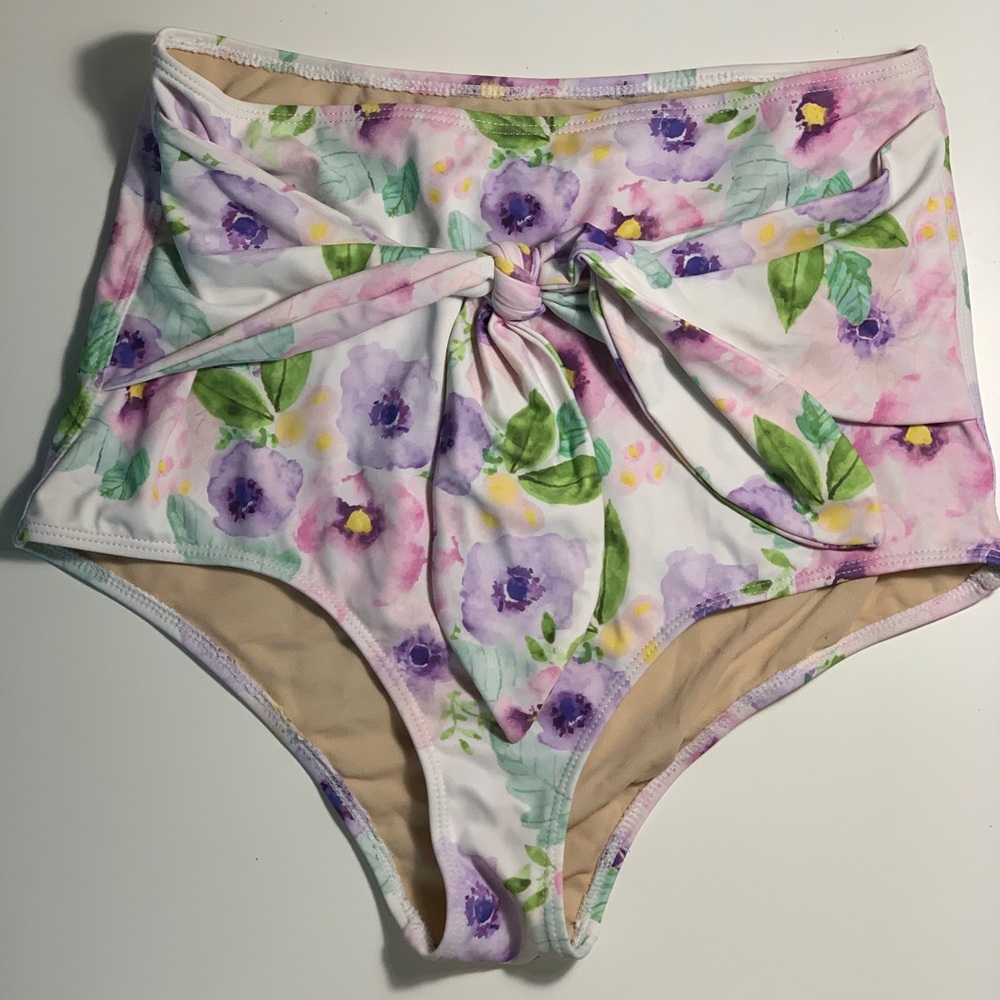 Kortni Jeane Tie-Up-Front Bottoms